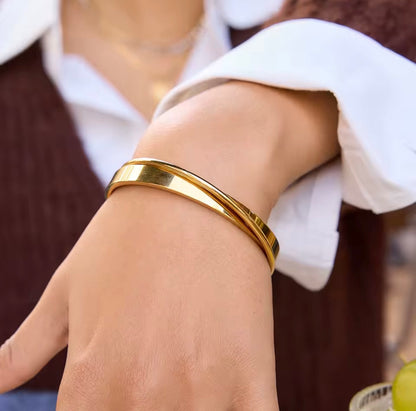 Brazalete - PREMIUM | ✨Chapado en oro PVD 18K | 💦 Waterproof