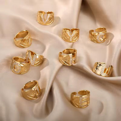 Anillo Letra - TOP | 🛡️Acero inoxidable